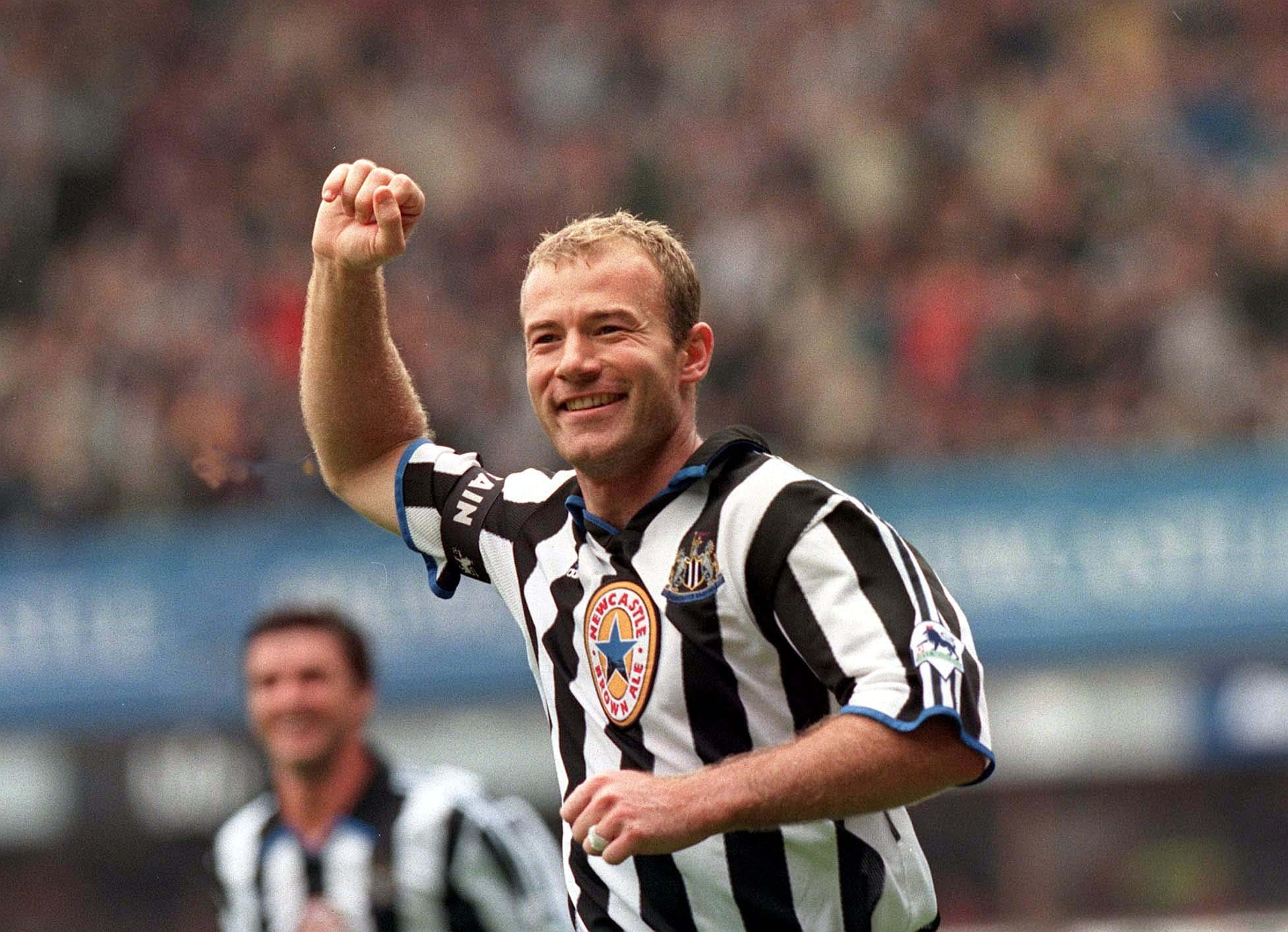 Alan Shearer signed for Newcastle from Blackburn Rovers for €18 million