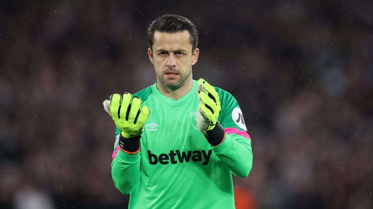 Lukasz Fabianski is the oldest Premier League player in 2024/25