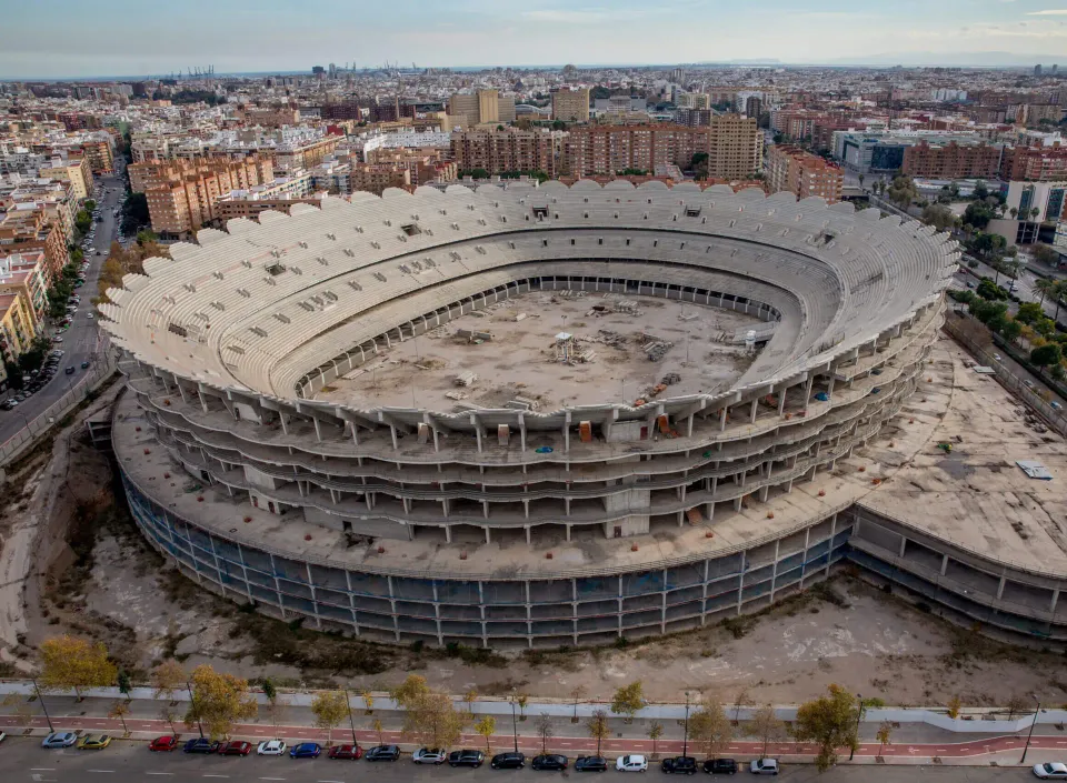 Why Valencia abandoned their new stadium, Nou Mestalla 🏟